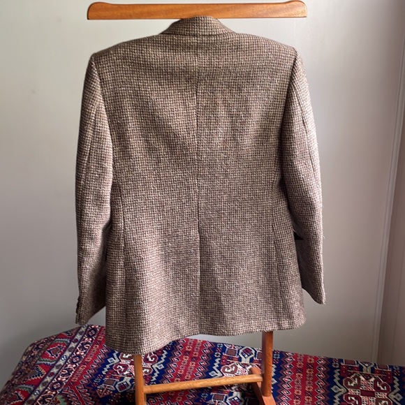 Eaton’s Size 38 tweed Sports jacket - Picture 5 of 11